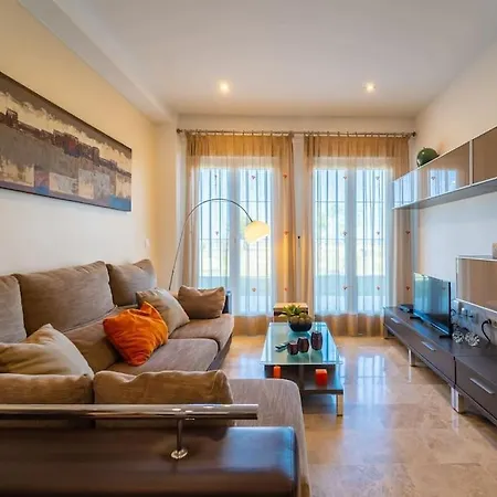 El Mirador Apartment *